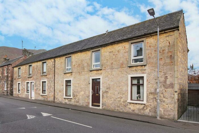 2 Bedroom Apartment To Rent In Ochil Street, Tillicoultry, FK13