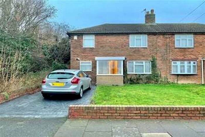 3 Bedroom Semi-Detached House To Rent In Cherry Tree Avenue, Walsall, WS5