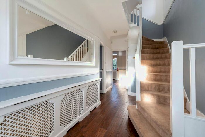 4 Bedroom Terraced House For Sale In Sandy Way, Shirley, Croydon, CR0