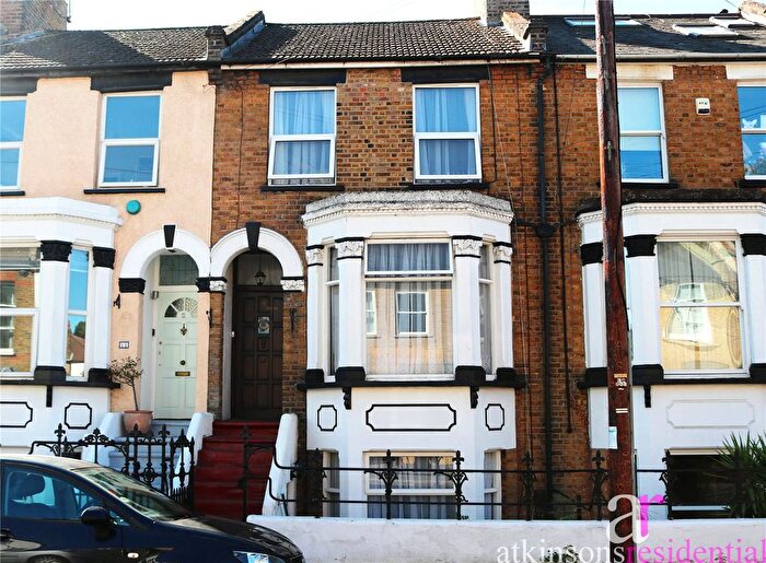 4 Bedroom Terraced House For Sale In Canonbury Road, Enfield, Middlesex, EN1