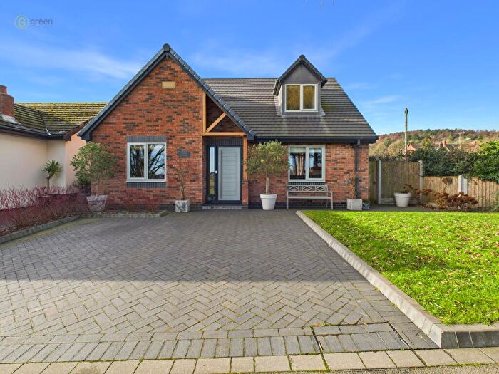 3 Bedroom Detached Bungalow For Sale In Lichfield Road, Hopwas, Tamworth, B78