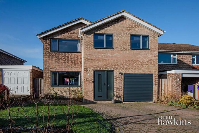 4 Bedroom Detached House For Sale In Vowley View, Royal Wootton Bassett, SN4