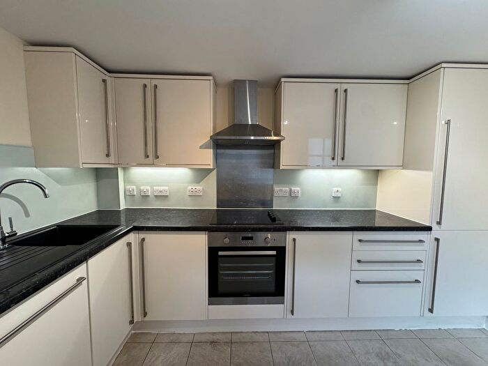 1 Bedroom Flat To Rent In St. Pauls Crescent, London, NW1