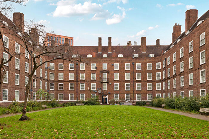 2 Bedroom Apartment For Sale In Lambeth Walk, London, SE11