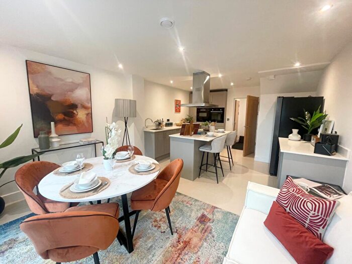 3 Bedroom Town House To Rent In Nelson Lane, Warwick, CV34