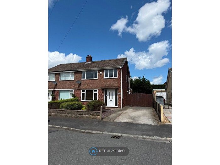 3 Bedroom Semi Detached House To Rent In Arlington Drive, Penketh, Warrington, WA5