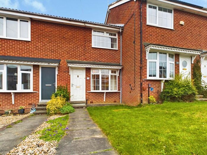 2 Bedroom Town House To Rent In Stonebeck Avenue, Harrogate, HG1