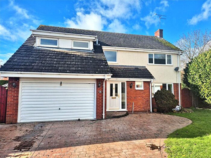 4 Bedroom Detached House For Sale In Alyn Drive, Rossett, Wrexham, LL12