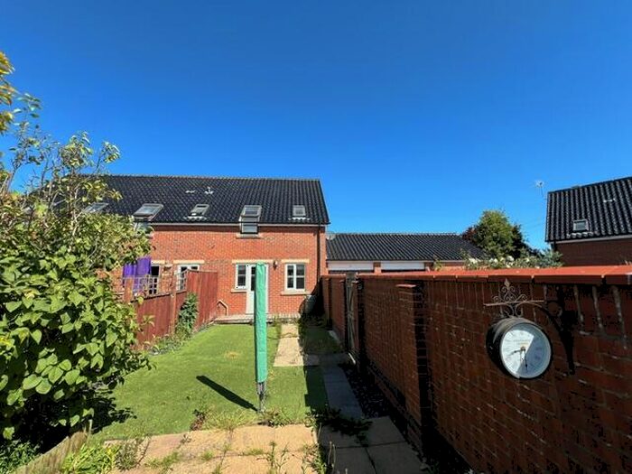 2 Bedroom End Of Terrace House To Rent In Rose Lane Close, Palgrave, Diss, IP22