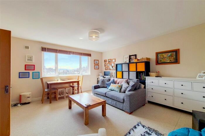 2 Bedroom Flat To Rent In Theodore Court, Hither Green Lane, SE13