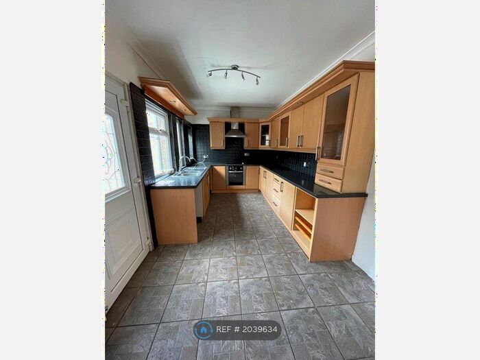 3 Bedroom Terraced House To Rent In Fry Street, St Helen's, WA9