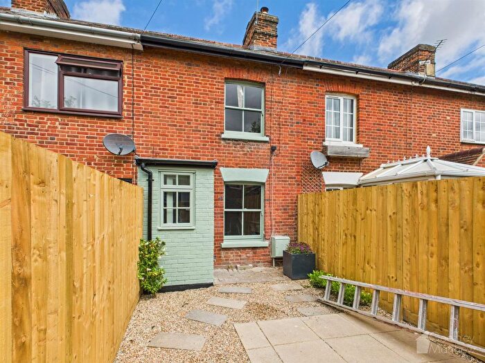 2 Bedroom Cottage To Rent In Nursery Road, Bishop's Stortford, CM23