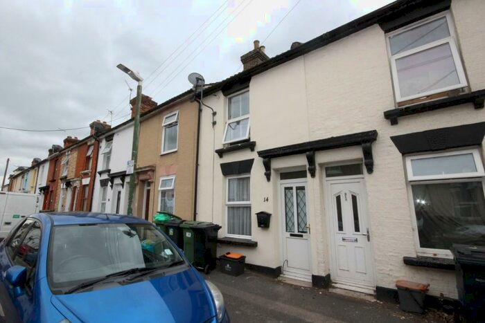 2 Bedroom Terraced House To Rent In Gladstone Road, Maidstone, Kent, ME14