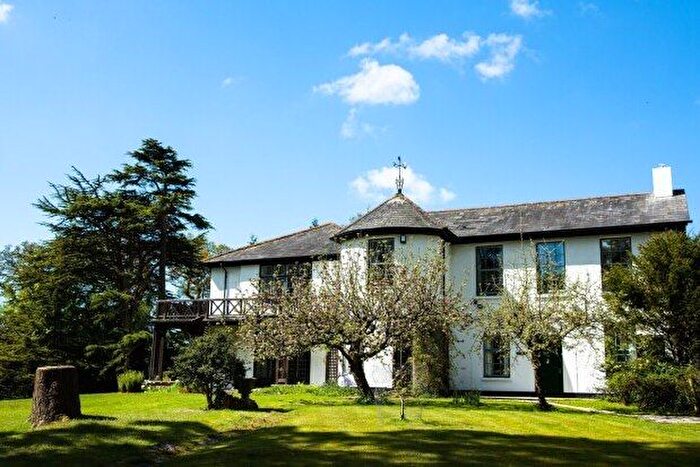 4 Bedroom Property To Rent In Rope Hill, Lymington, SO41