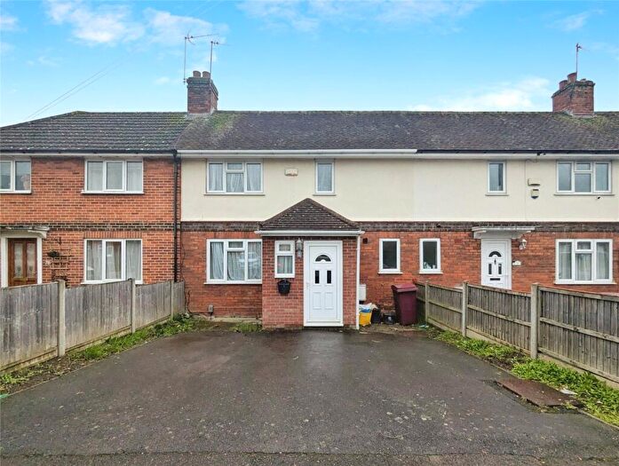 2 Bedroom Terraced House For Sale In Callington Road, Reading, Berkshire, RG2