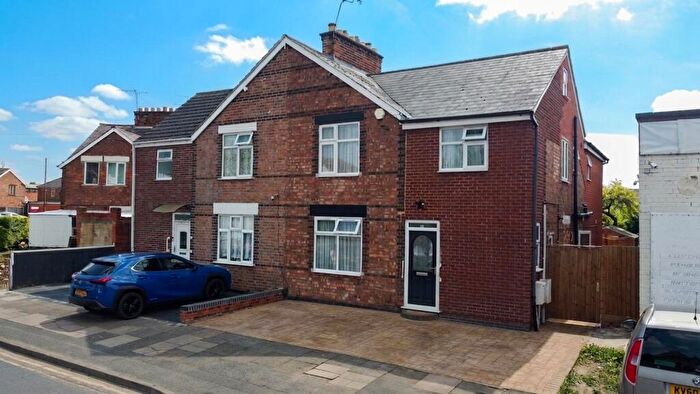 4 Bedroom Semi-Detached House For Sale In French Road, Leicester, LE5