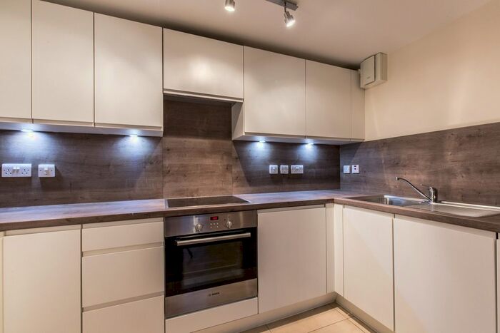 2 Bedroom Flat To Rent In Cephas Street, London, E1