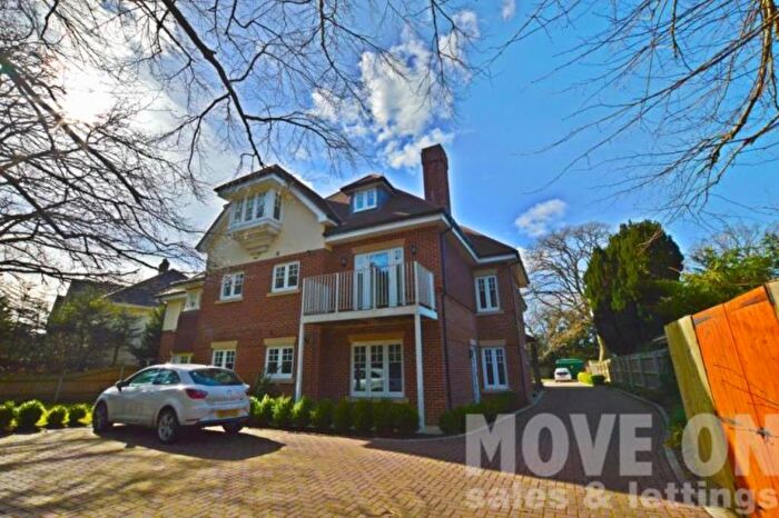 2 Bedroom Flat To Rent In Glenferness Avenue, Talbot Woods, Bournemouth, Dorset, BH4