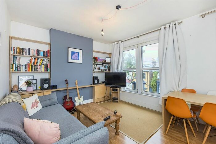 1 Bedroom Flat To Rent In Granville Road, Walthamstow, London, E17
