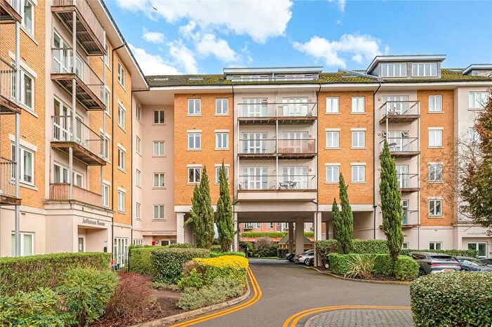 2 Bedroom Flat For Sale In Park Lodge Avenue, West Drayton, UB7