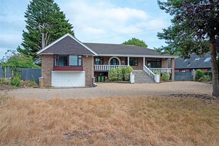 5 Bedroom Detached Bungalow For Sale In Butt Lane, Burgh Castle, NR31
