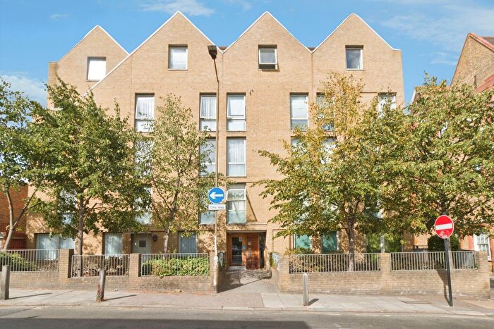1 Bedroom Flat For Sale In Bloomfield Road, London, SE18