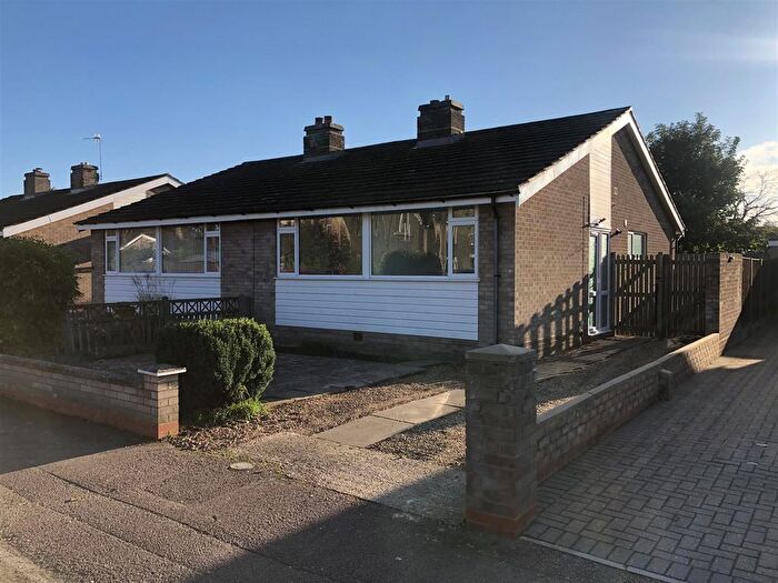 2 Bedroom Semi Detached Bungalow To Rent In Chapel Close, Bedford, MK41