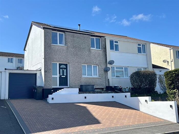 3 Bedroom Semi Detached House For Sale In Pentrevah Road, Penwithick, Penwithick, PL26