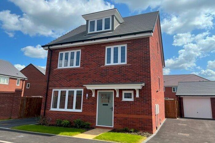 4 Bedroom Property To Rent In Ash Close, Penkridge, ST19