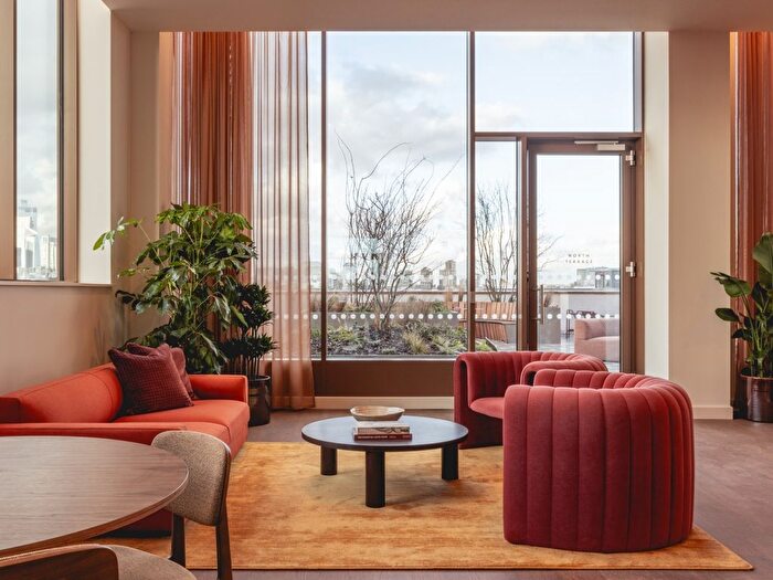 1 Bedroom Flat To Rent In Pearl Yard, Biscuit Walk Bermondsey, SE16