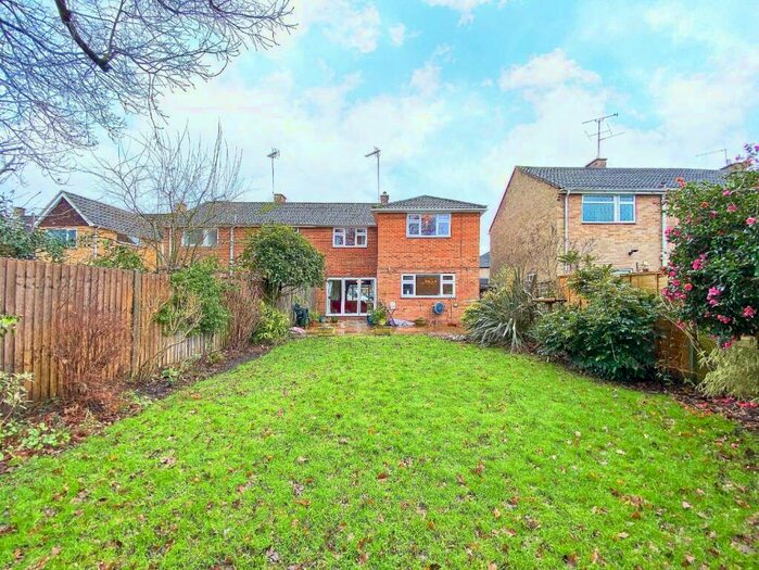 5 Bedroom Semi-Detached House To Rent In Sheridan Road, Frimley, GU16