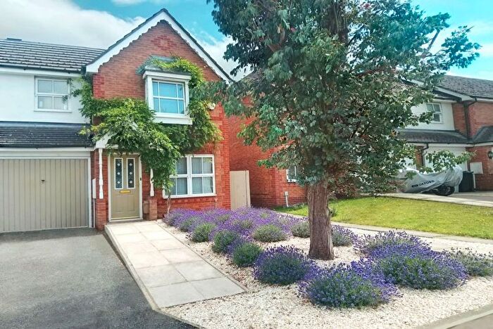 3 Bedroom Semi-Detached House For Sale In Oakworth Close, Congleton, CW12