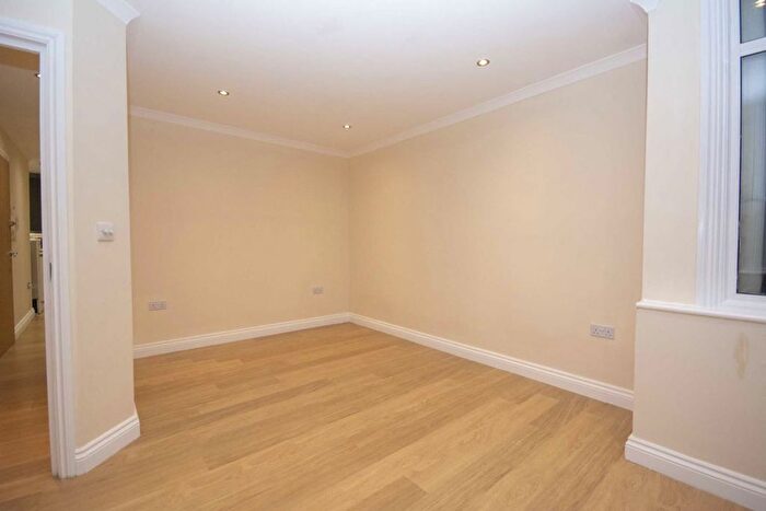 1 Bedroom Flat To Rent In Dartmouth Road, London, NW4