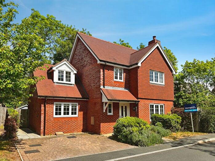 4 Bedroom Detached House For Sale In Ladbroke Close, Woodley, Reading, RG5
