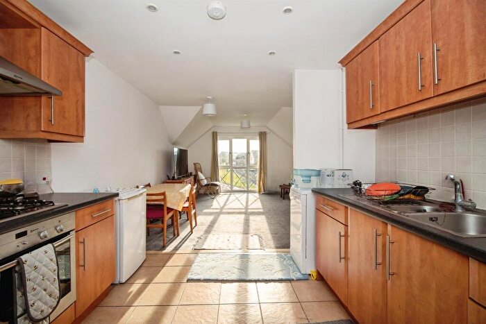1 Bedroom Flat For Sale In Holzwickede Court, Weymouth, DT3