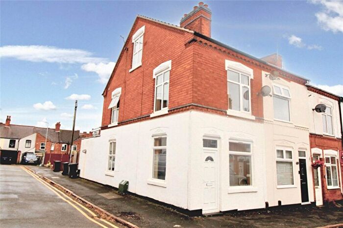 3 Bedroom End Of Terrace House For Sale In Manor Street, Hinckley, Leicestershire, LE10