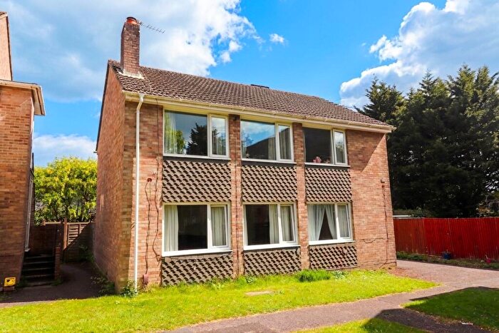 2 Bedroom Flat For Sale In Sycamore Avenue, Chandlers Ford, Hampshire, SO53
