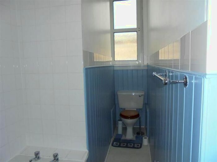 2 Bedroom Flat To Rent In Balcarres Street, Edinburgh, EH10