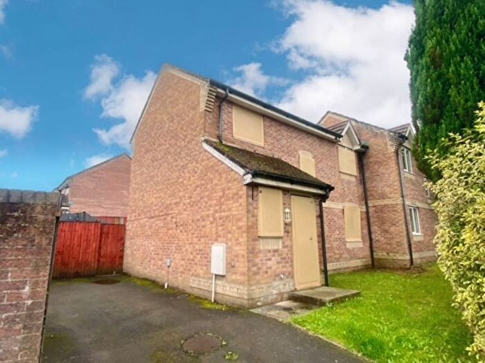 3 Bedroom Semi-Detached House For Sale In Elm Crescent, Penllergaer, Swansea, SA4