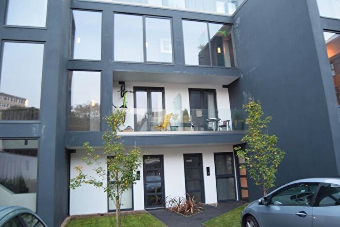 1 Bedroom Apartment To Rent In The Metropolitan, BH15