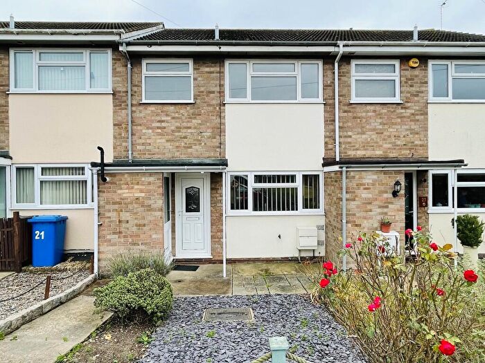 3 Bedroom Terraced House To Rent In Patricia Close, Oulton Broad, Lowestoft, NR32