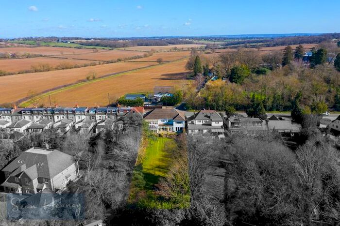 6 Bedroom Detached House For Sale In Cockfosters Road, Cockfosters, Barnet, EN4