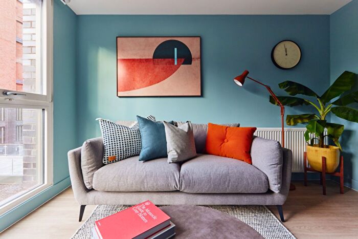 1 Bedroom Flat To Rent In Whitehall, Leeds, LS12