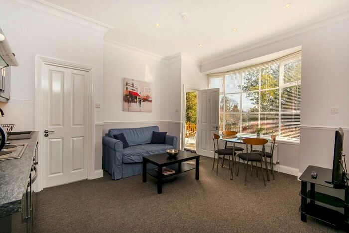 2 Bedroom Terraced House To Rent In Tait Lodge, Croydon, CR0