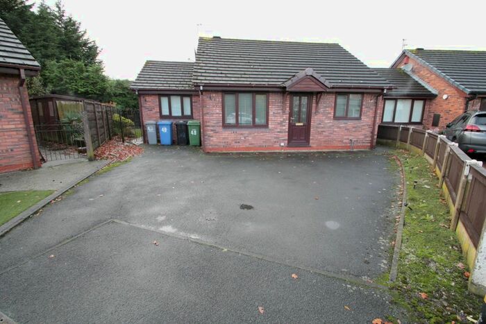 3 Bedroom Bungalow To Rent In Hardwick Road, Partington, M31