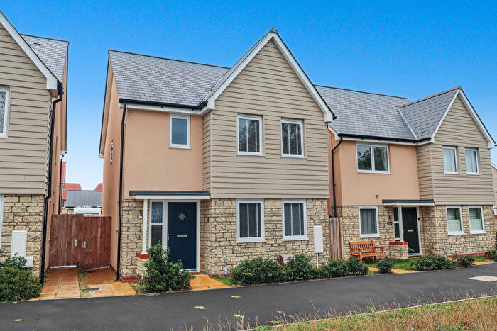 3 Bedroom Detached House For Sale In Biddle Combe Close, Wells, BA5