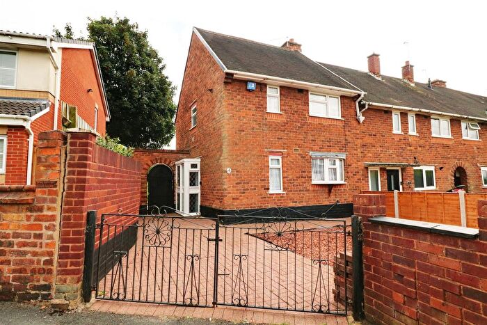 2 Bedroom End Of Terrace House To Rent In Croxdene Avenue, Bloxwich, Walsall, WS3