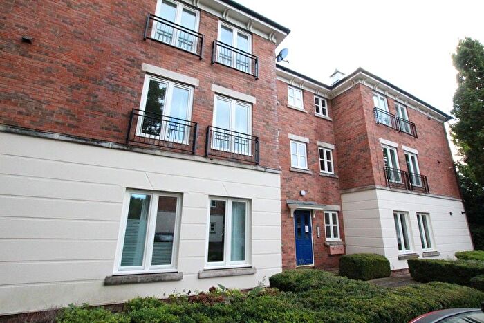 2 Bedroom Flat To Rent In Lion Court, Worcester, WR1