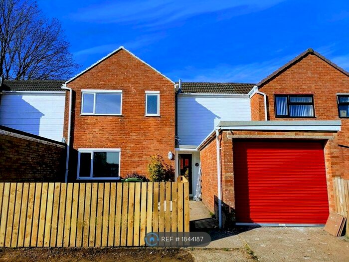 3 Bedroom Terraced House To Rent In Gruffydd Drive, Caerphilly, CF83