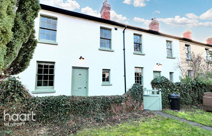 2 Bedroom Character Property To Rent In Drybridge Terrace, Monmouth, NP25
